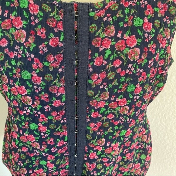 NWOT Decree Floral Blue Ruffle Tier Sleeveless Silver Clasp Accent Prairie SZ L - Picture 6 of 12